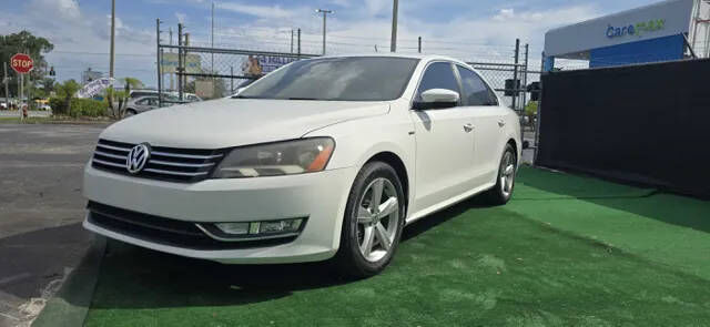 2015 VOLKSWAGEN Passat