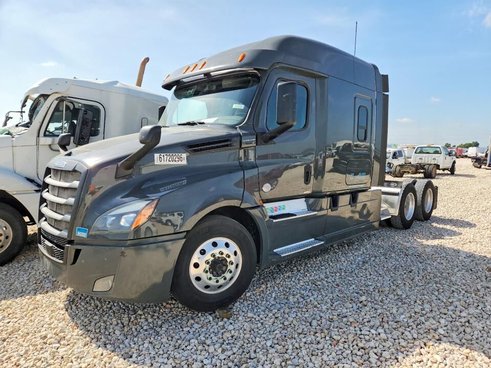 2019 FREIGHTLINER New Cascadia 126" Sleepercab