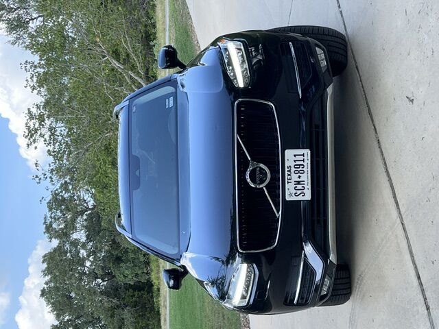 2017 VOLVO XC90