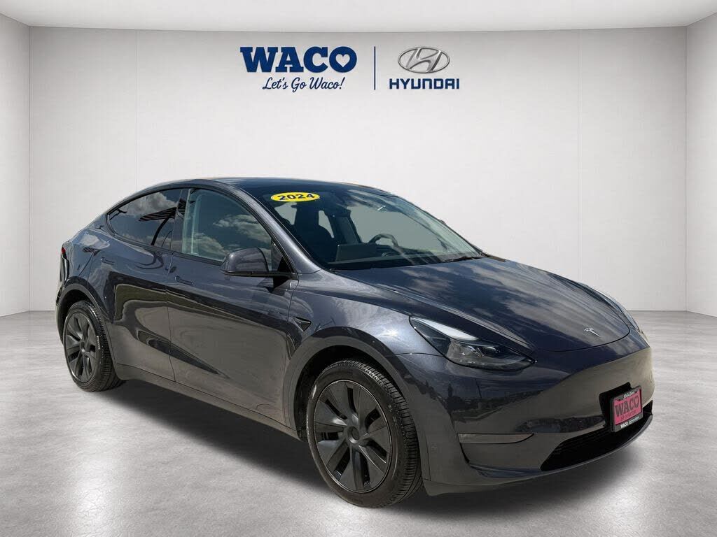 2024 TESLA Model Y