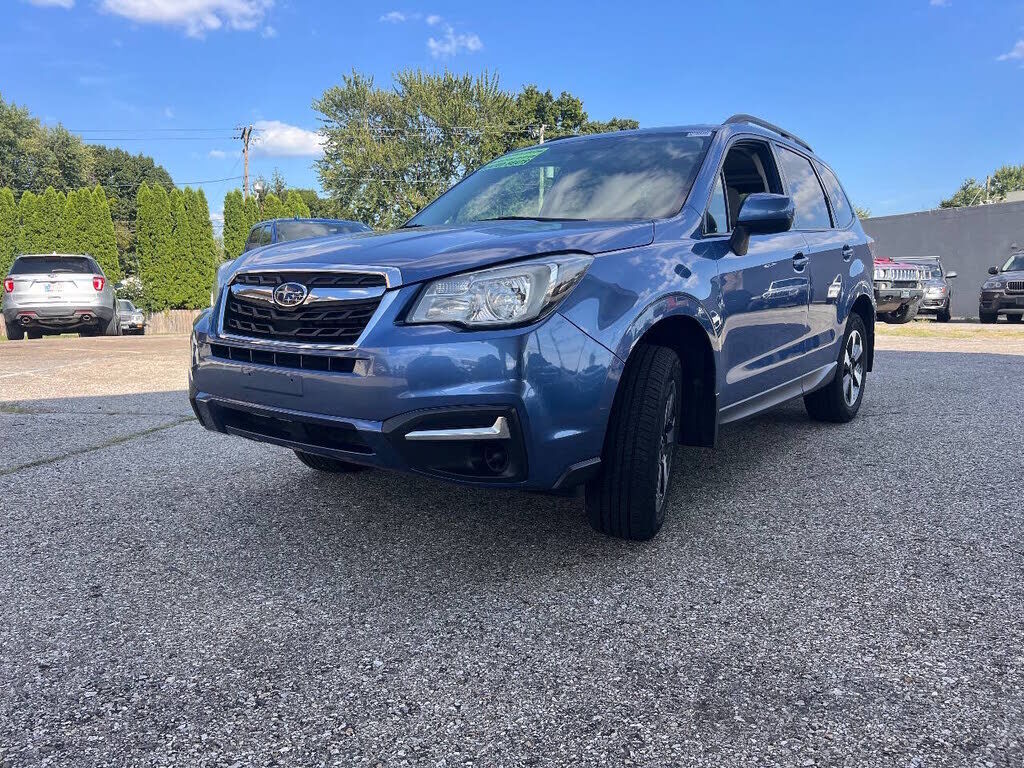 2017 SUBARU Forester