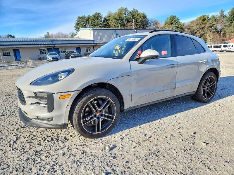 2021 PORSCHE Macan