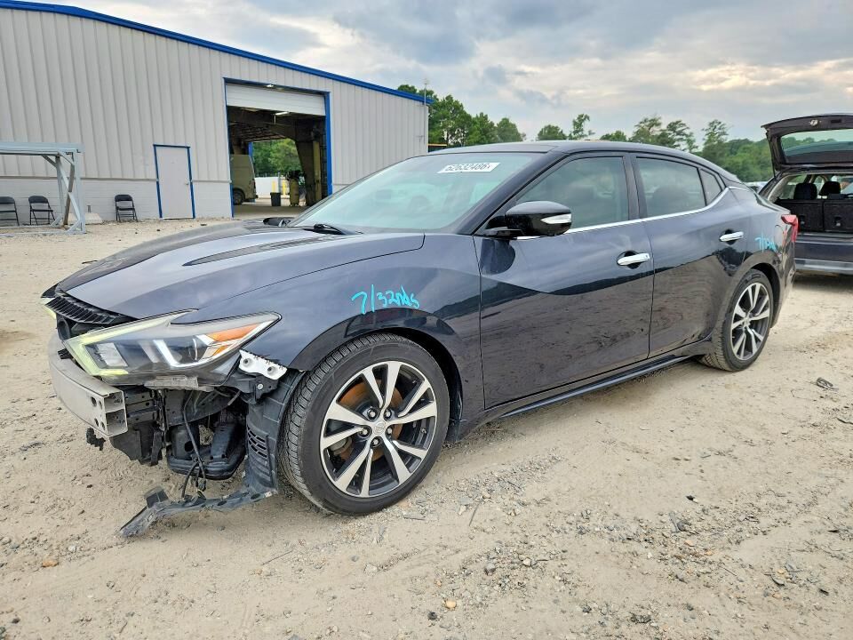 2017 NISSAN Maxima