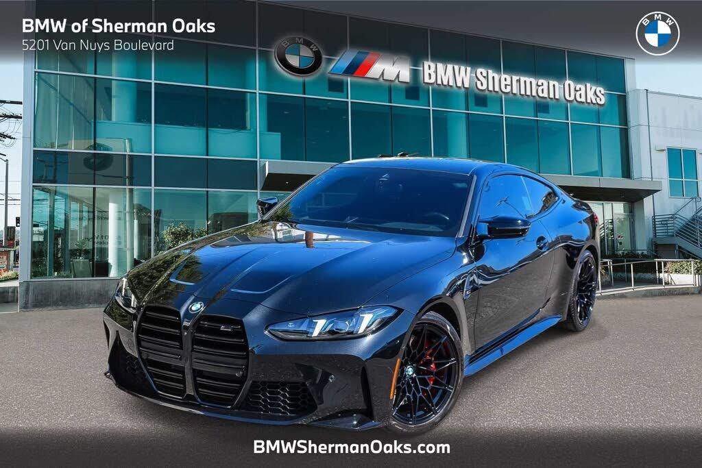 2025 BMW M4