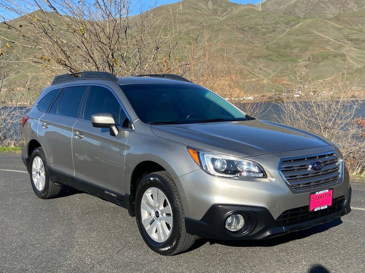 2016 SUBARU Outback