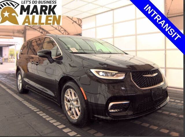 2023 CHRYSLER Pacifica