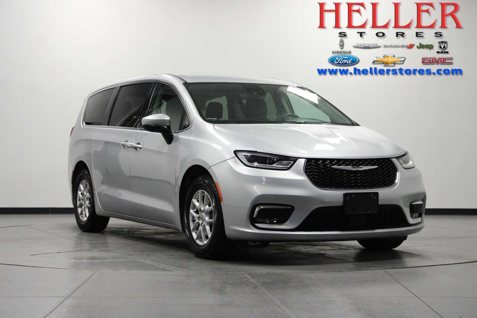 2023 CHRYSLER Pacifica