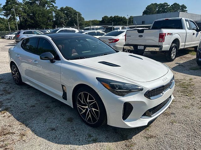 2022 KIA Stinger