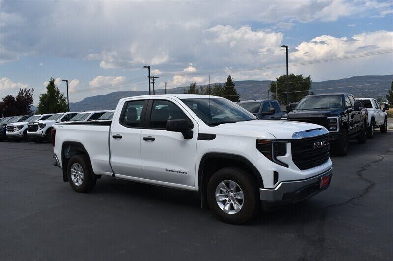 2023 GMC Sierra