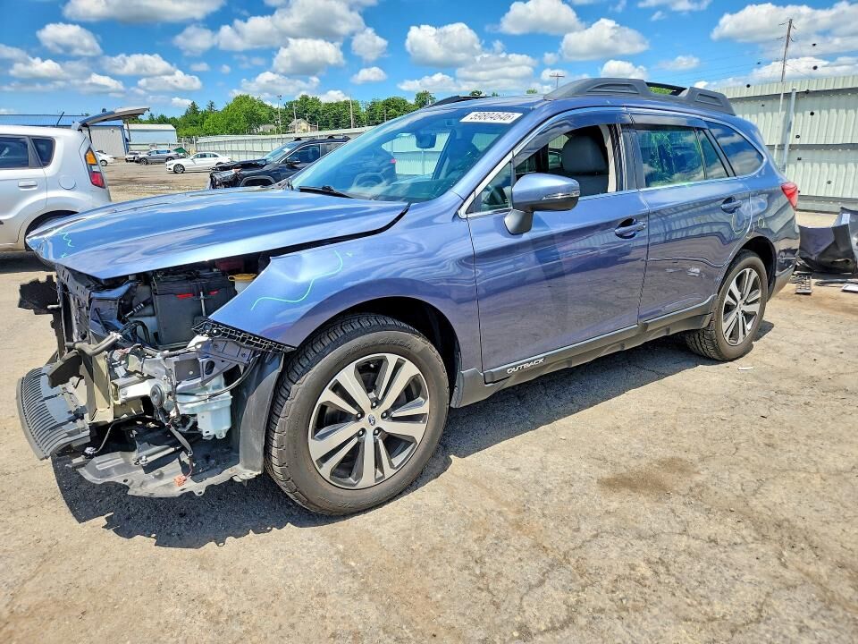 2018 SUBARU Outback