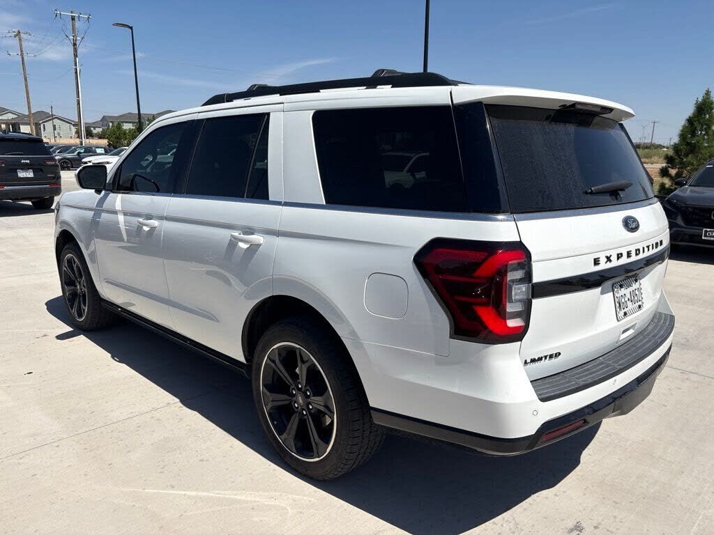 2024 FORD Expedition