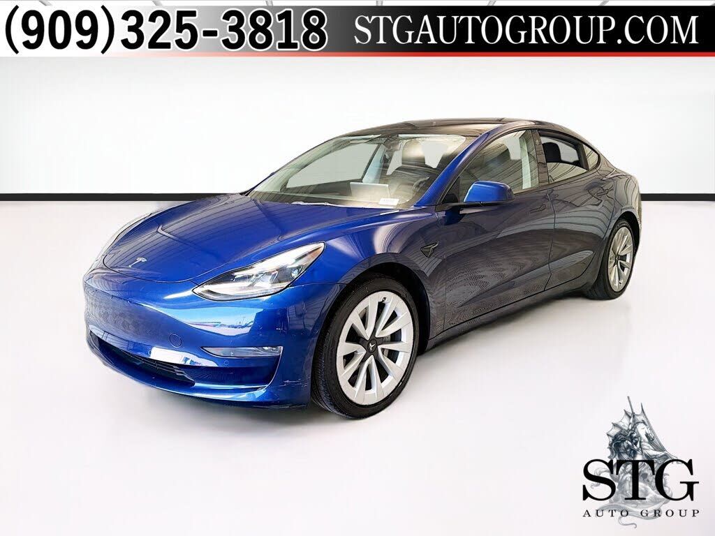 2022 TESLA Model 3