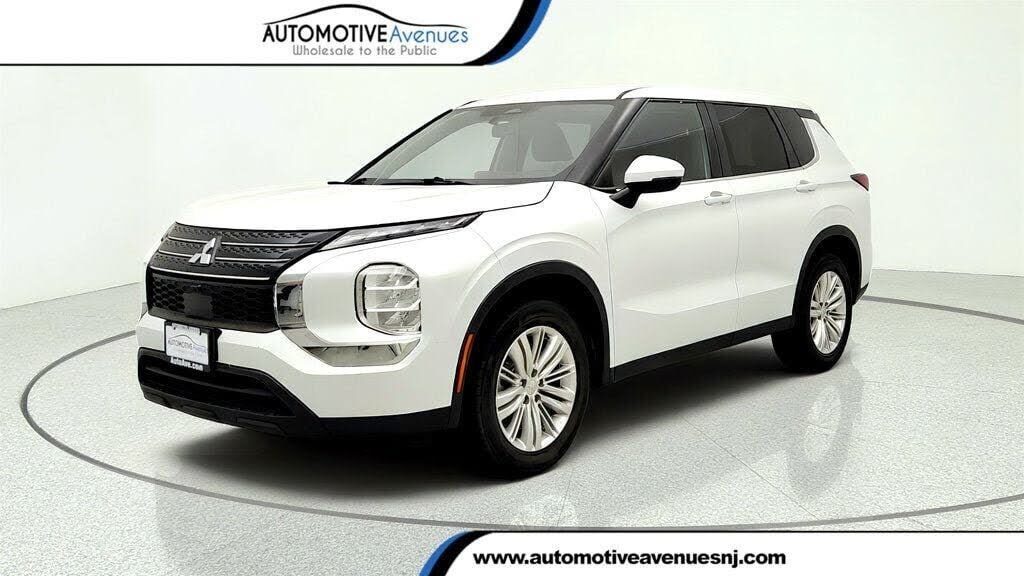 2022 MITSUBISHI Outlander