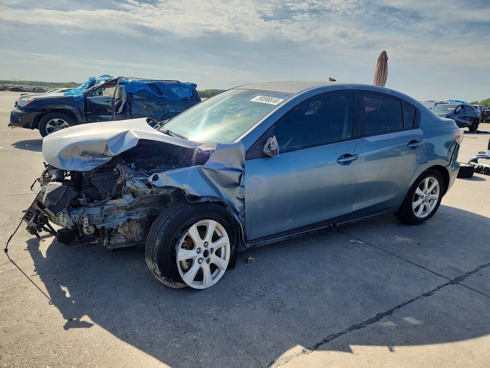 2011 MAZDA Mazda3