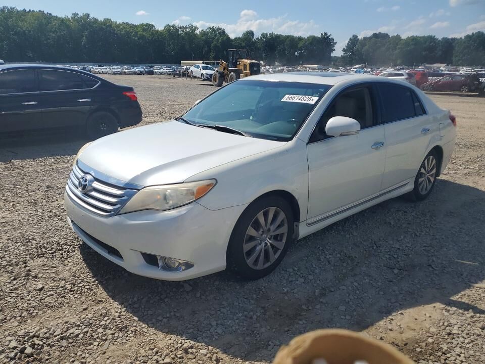 2011 TOYOTA Avalon