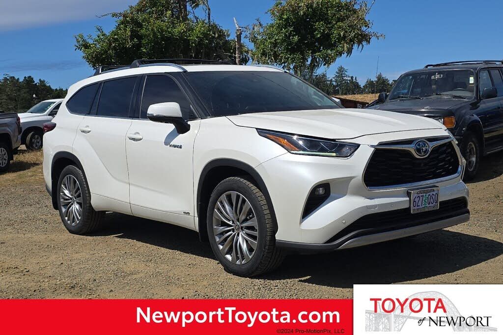 2021 TOYOTA Highlander