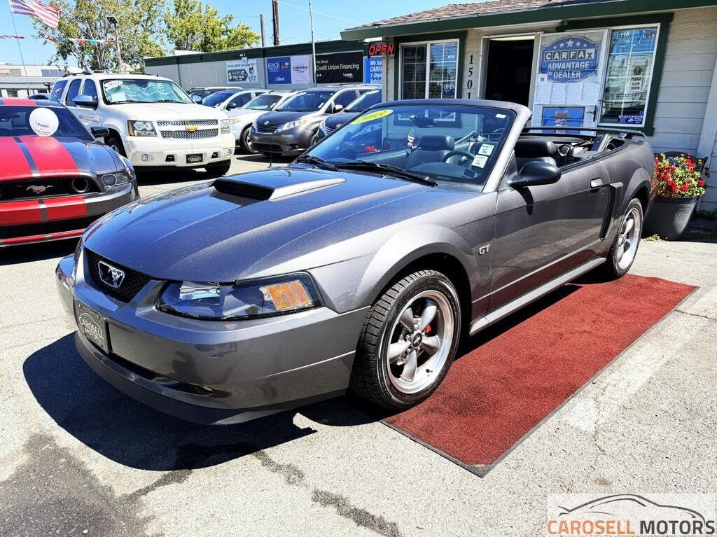 2003 FORD Mustang
