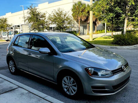2015 VOLKSWAGEN Golf