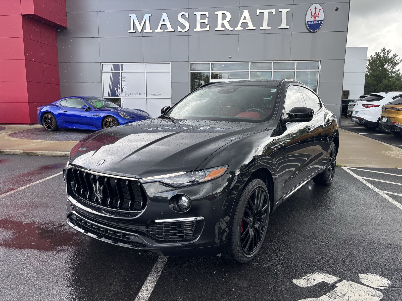 2022 MASERATI Levante