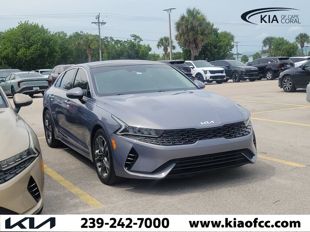 2022 KIA K5
