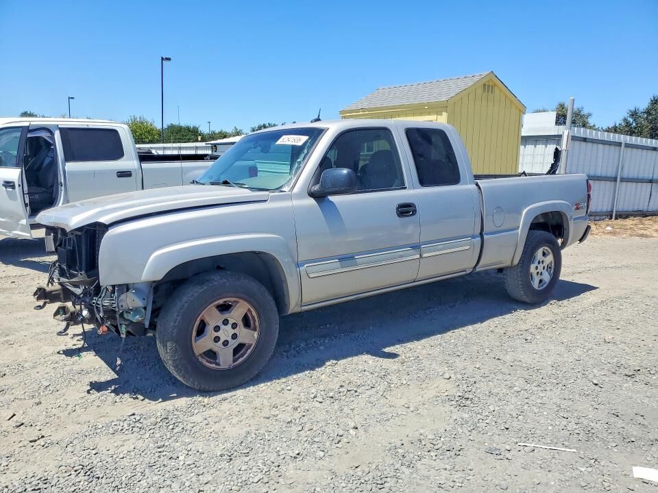 2004 CHEVROLET Silverado
