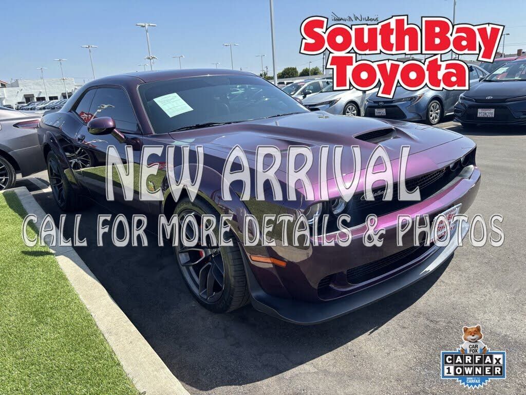 2020 DODGE Challenger