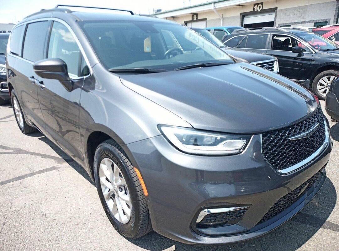 2022 CHRYSLER Pacifica