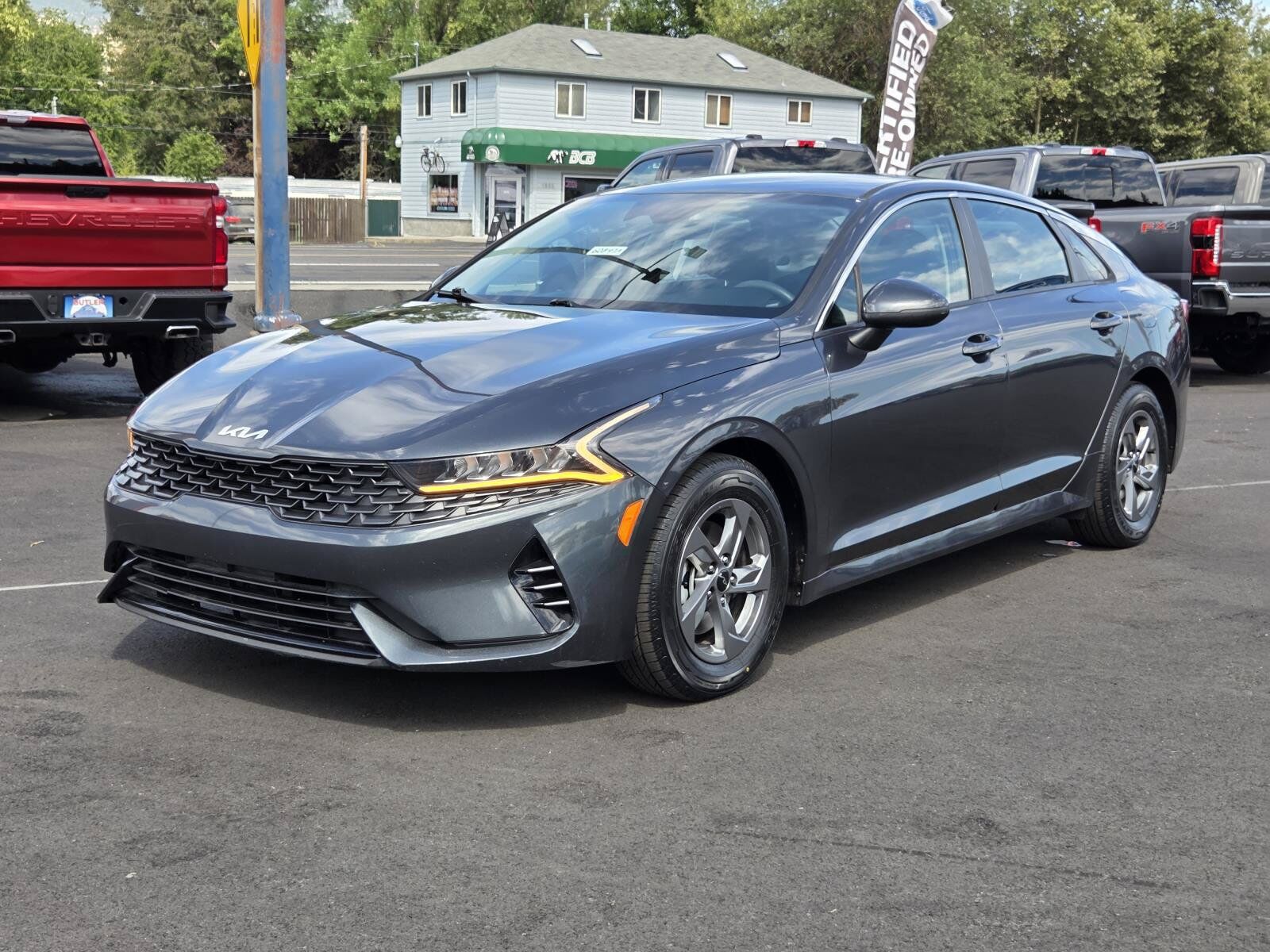 2022 KIA K5
