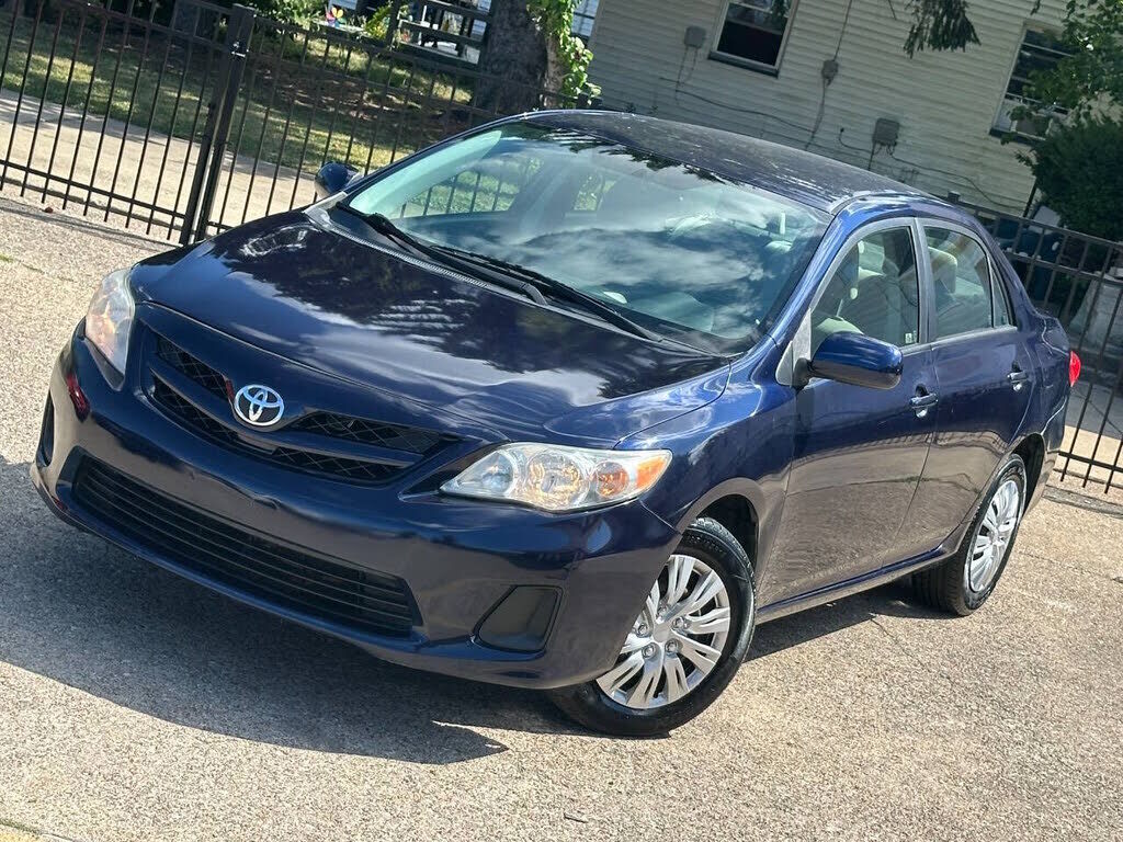 2011 TOYOTA Corolla