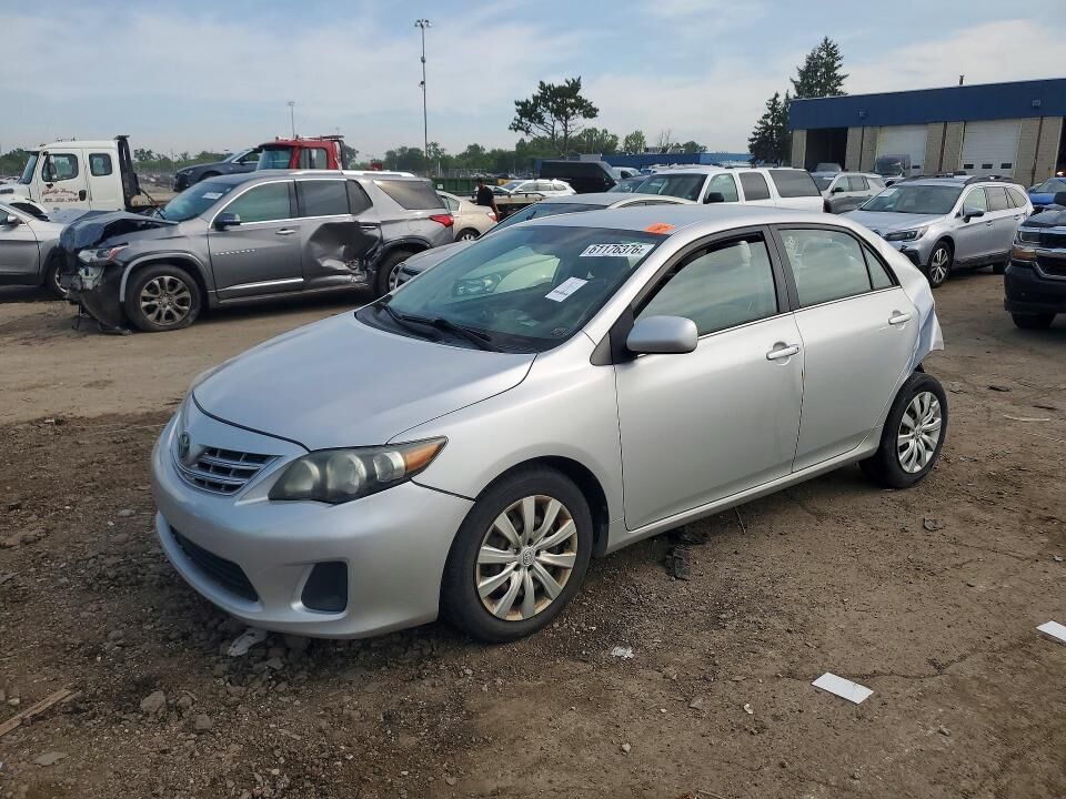 2013 TOYOTA Corolla