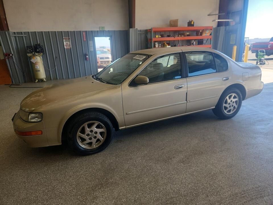 1998 NISSAN Maxima