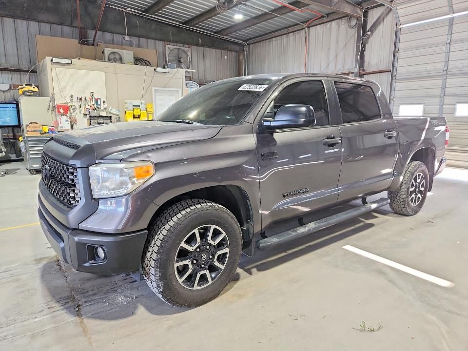 2016 TOYOTA Tundra