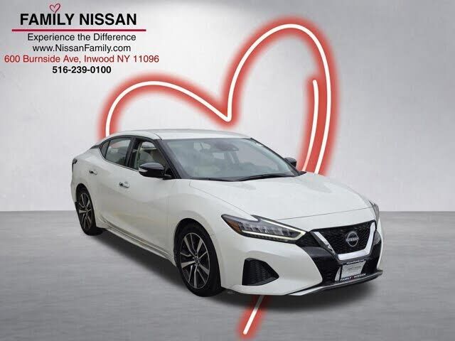 2023 NISSAN Maxima
