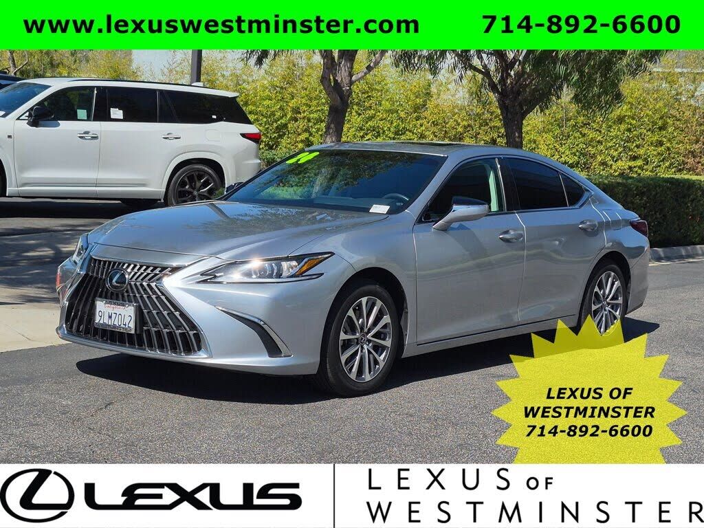 2024 LEXUS ES