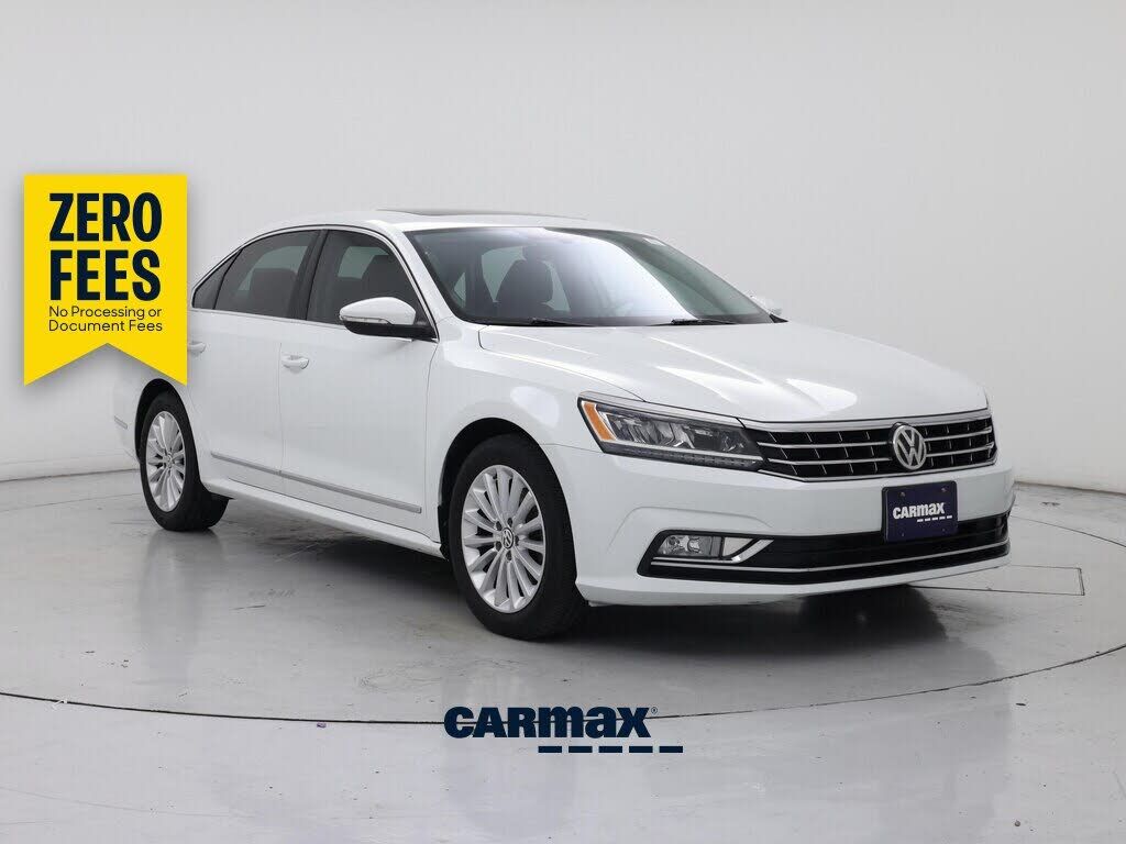 2016 VOLKSWAGEN Passat