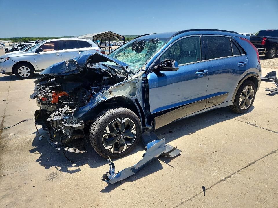 2023 KIA Niro