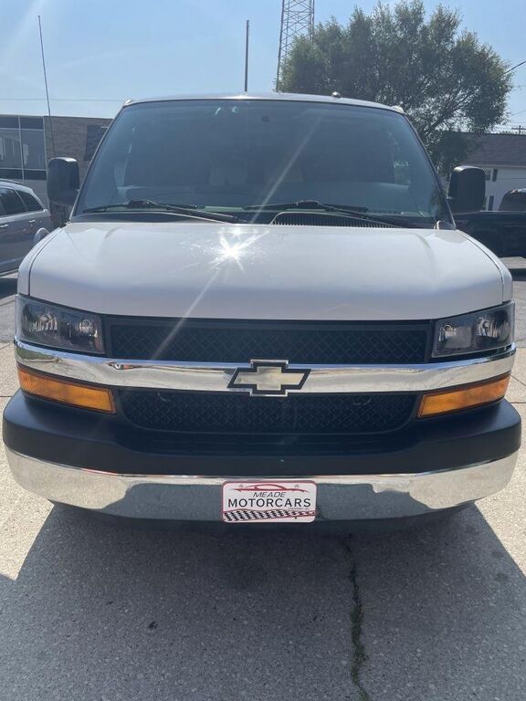 2013 CHEVROLET Express