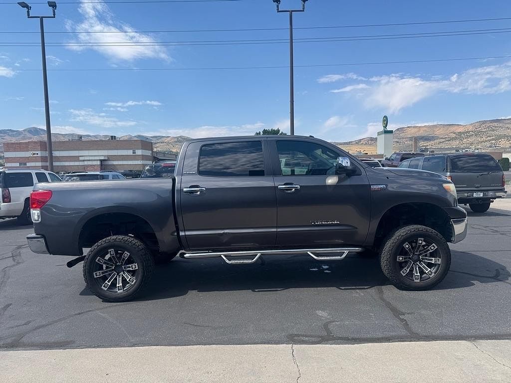 2012 TOYOTA Tundra