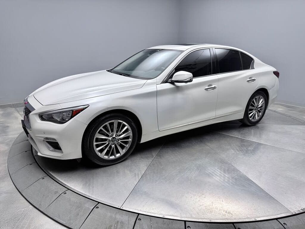 2021 INFINITI Q50