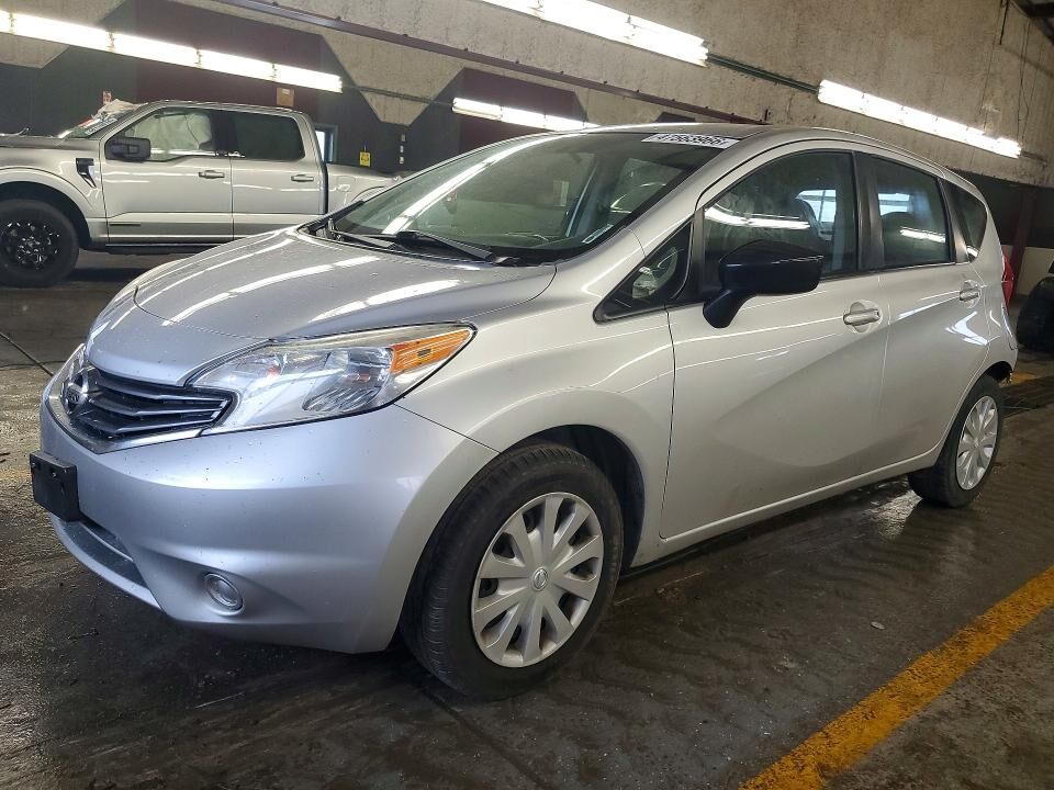 2016 NISSAN Versa