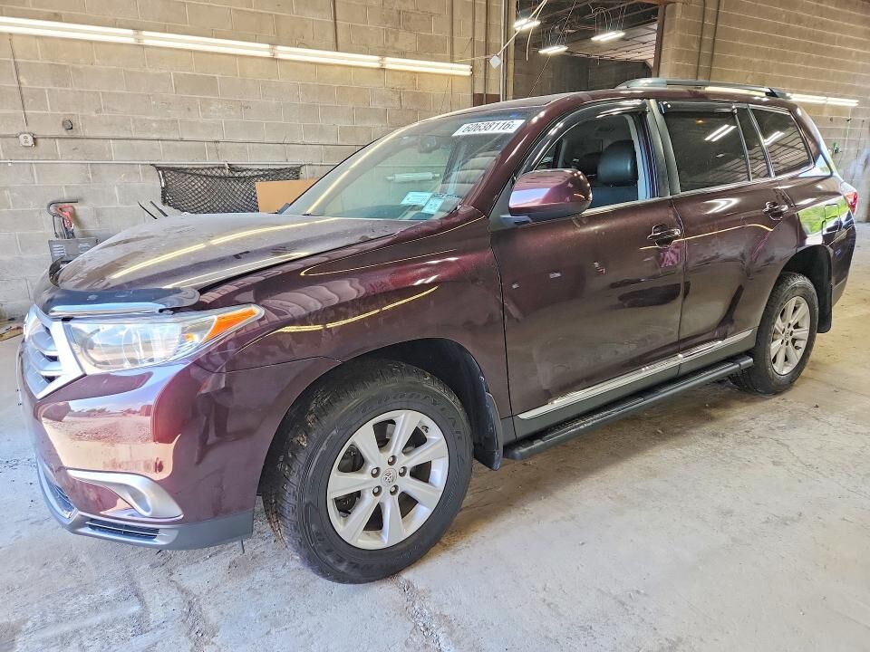 2013 TOYOTA Highlander