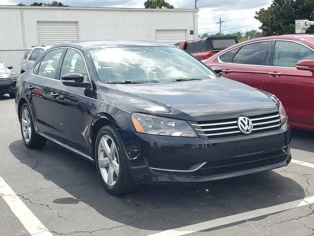 2015 VOLKSWAGEN Passat
