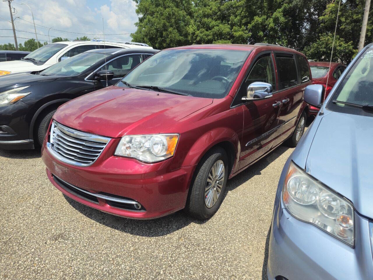 2015 CHRYSLER Town and Country