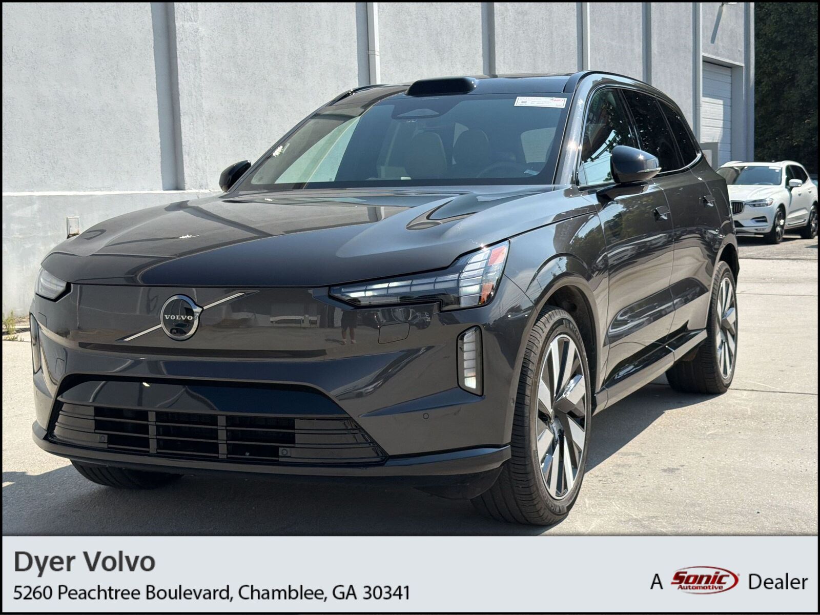 2025 VOLVO EX90