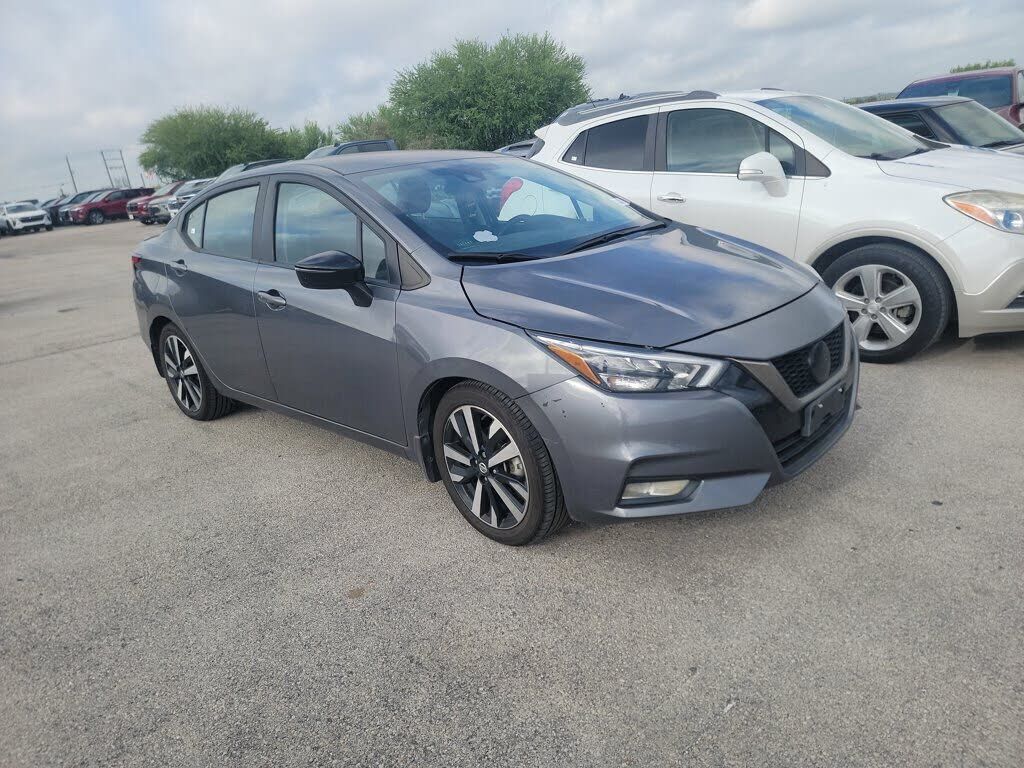 2021 NISSAN Versa