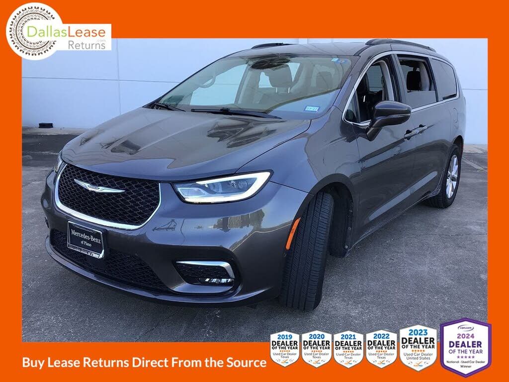 2022 CHRYSLER Pacifica