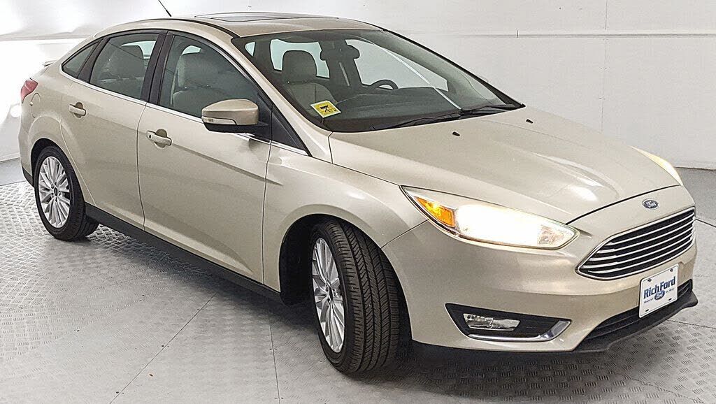 2017 FORD Focus