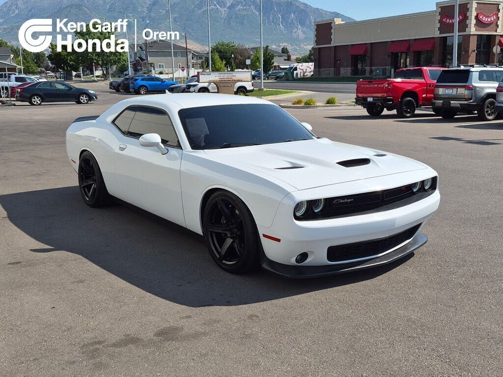 2022 DODGE Challenger