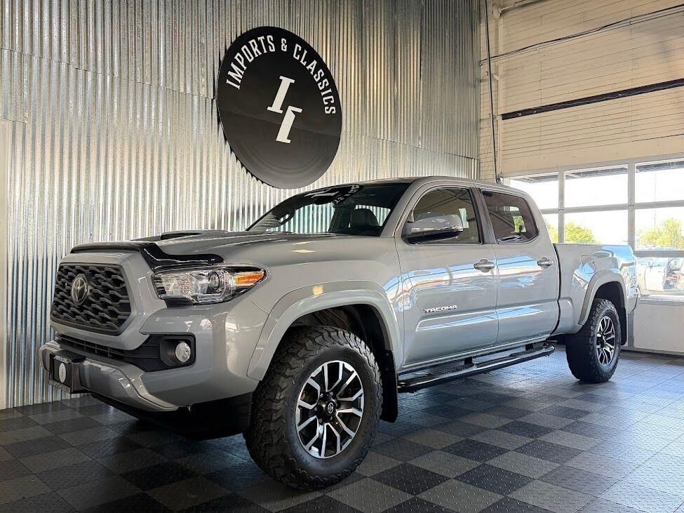 2020 TOYOTA Tacoma