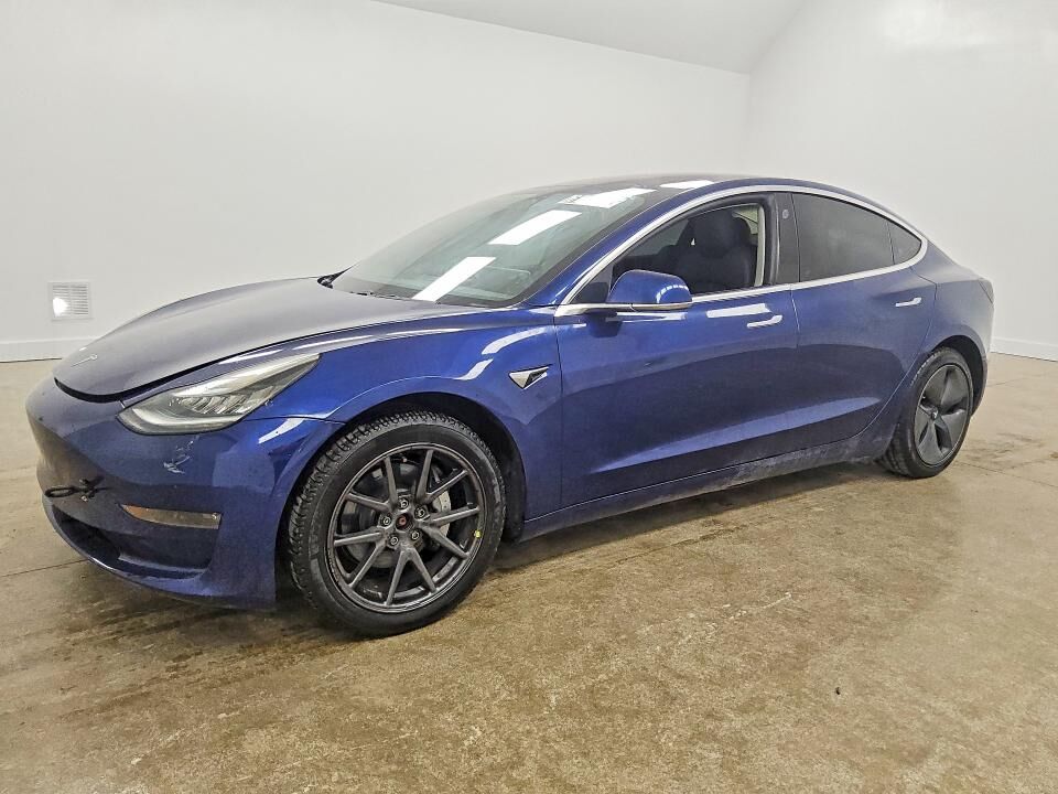 2018 TESLA Model 3